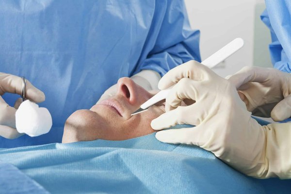 Comment trouver un chirurgien esthétique en France ?